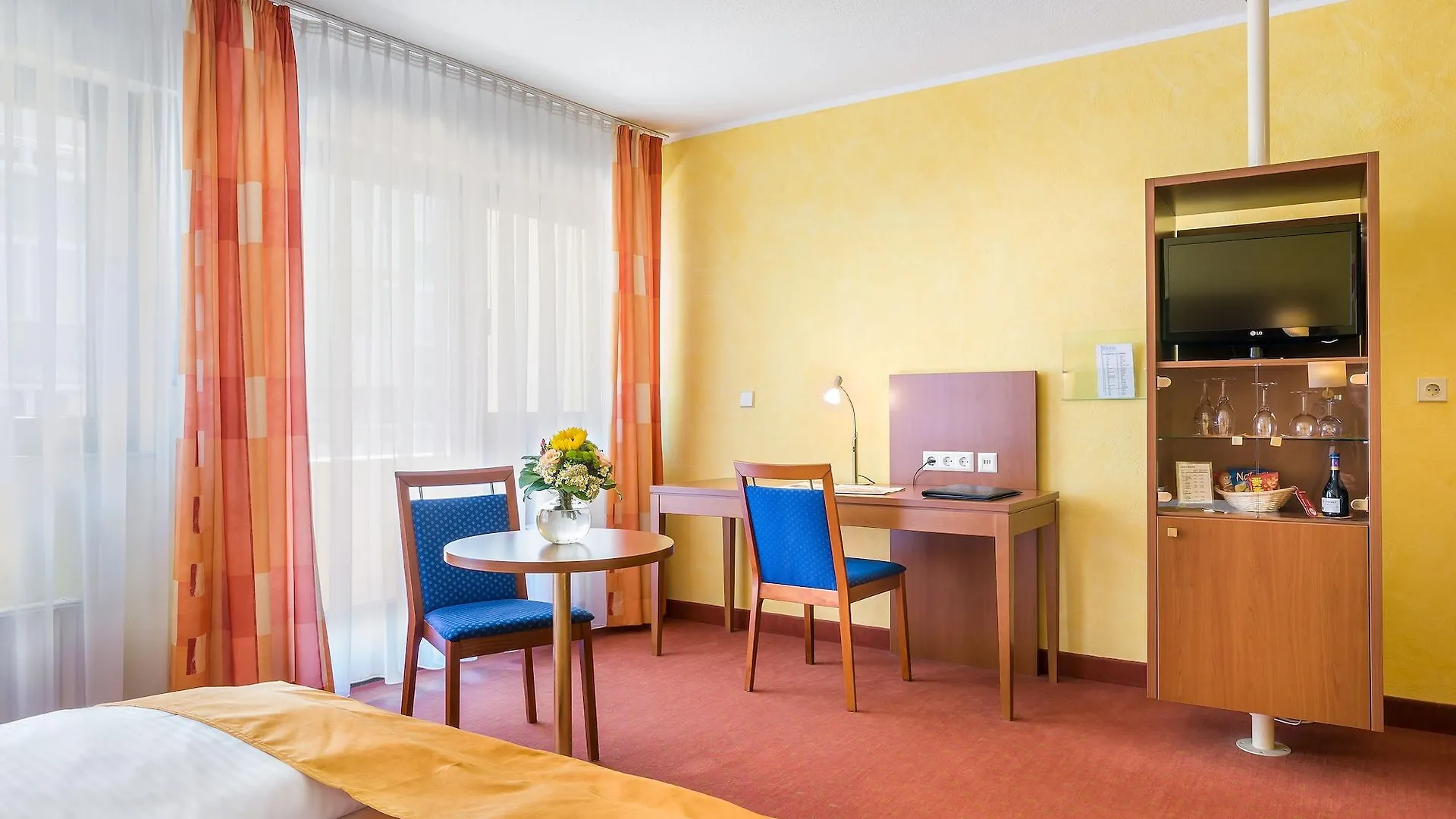 Hotel Rega שטוטגרט 3*,  גרמניה