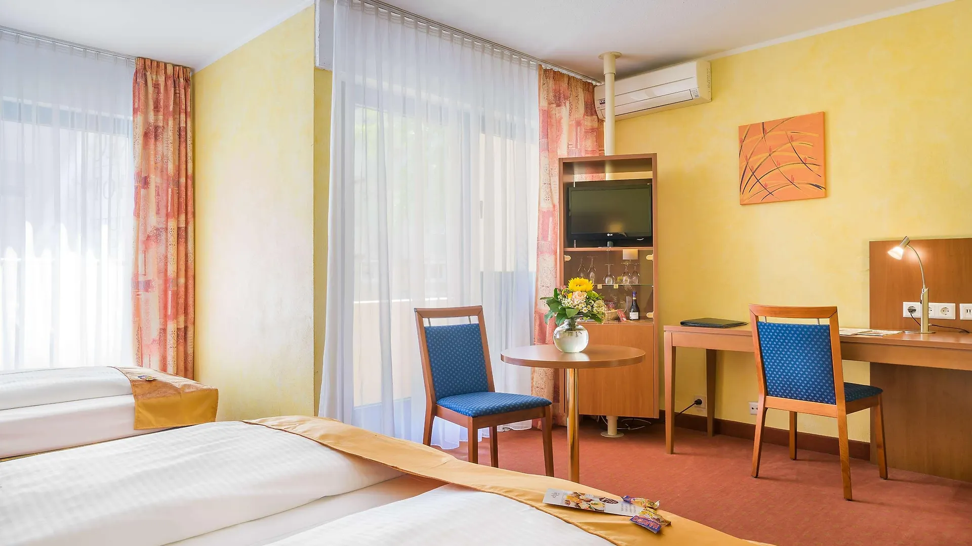 Hotel Rega שטוטגרט 3*,