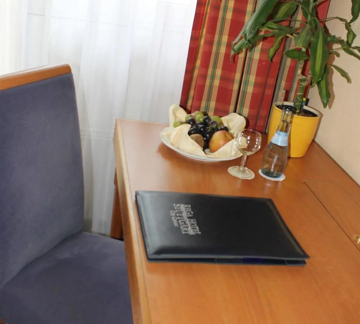 Hotel Rega שטוטגרט
